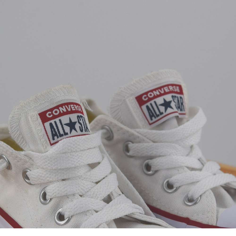 Converse All Star White Red Trim Youth‎ Sneakers Size 11 Canvas Shoes - Picture 2 of 9